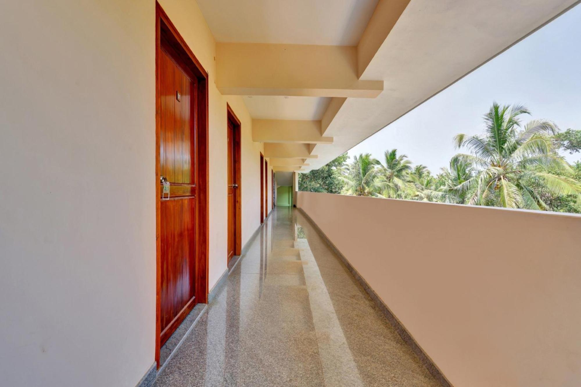 Hotel O Family Castle Inn Collection O Thiruvananthapuram Ngoại thất bức ảnh
