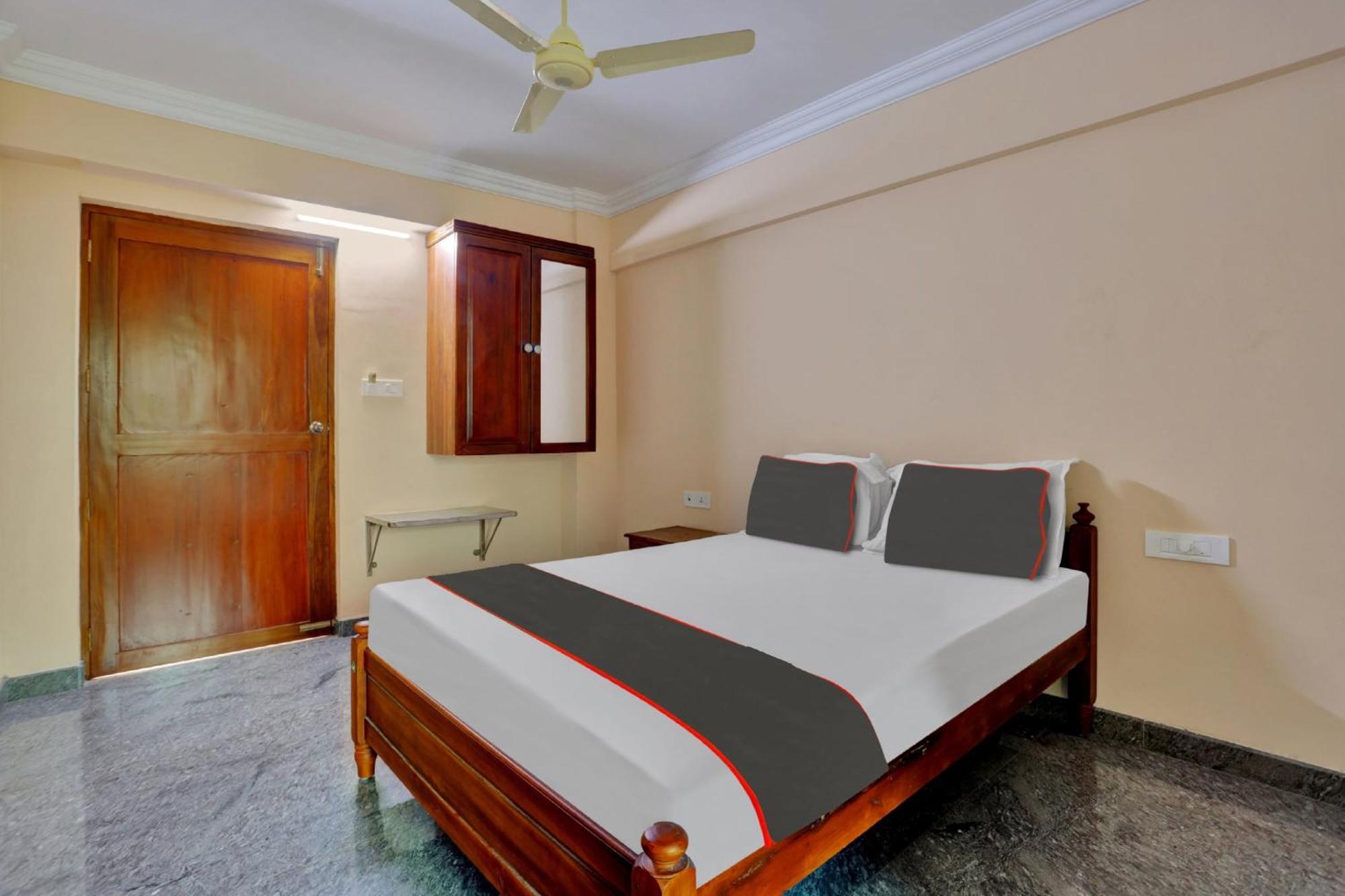 Hotel O Family Castle Inn Collection O Thiruvananthapuram Ngoại thất bức ảnh
