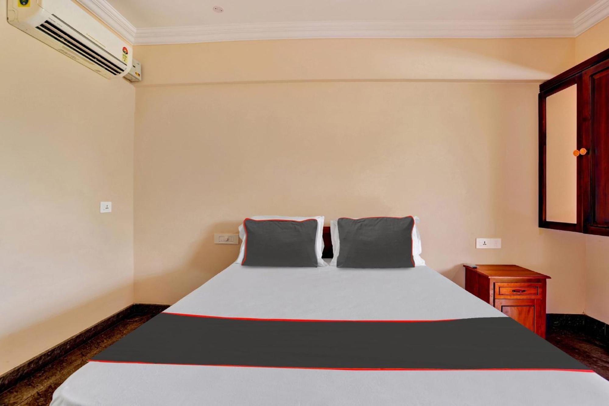 Hotel O Family Castle Inn Collection O Thiruvananthapuram Ngoại thất bức ảnh